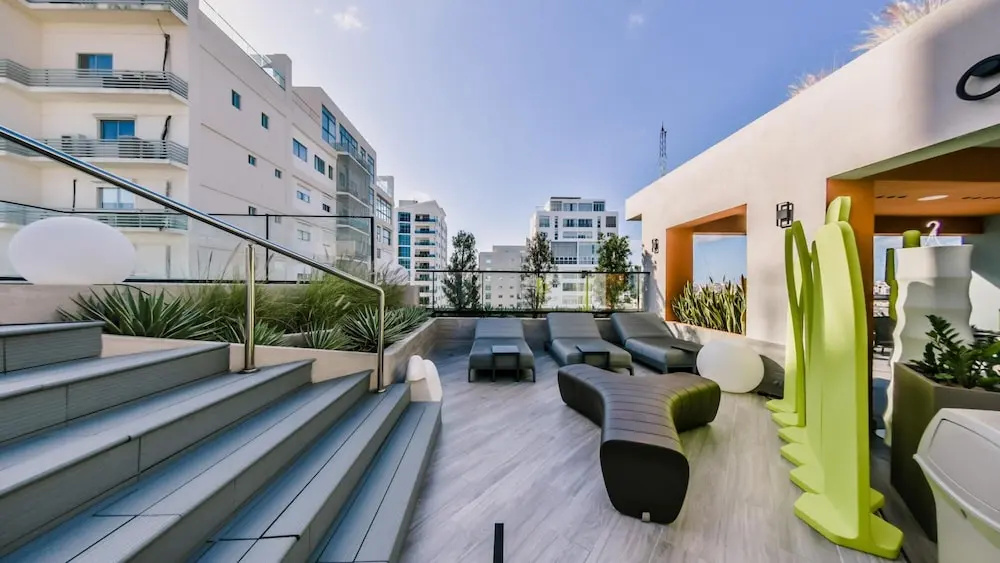 Regatta Living II With Breakfast Included - 802