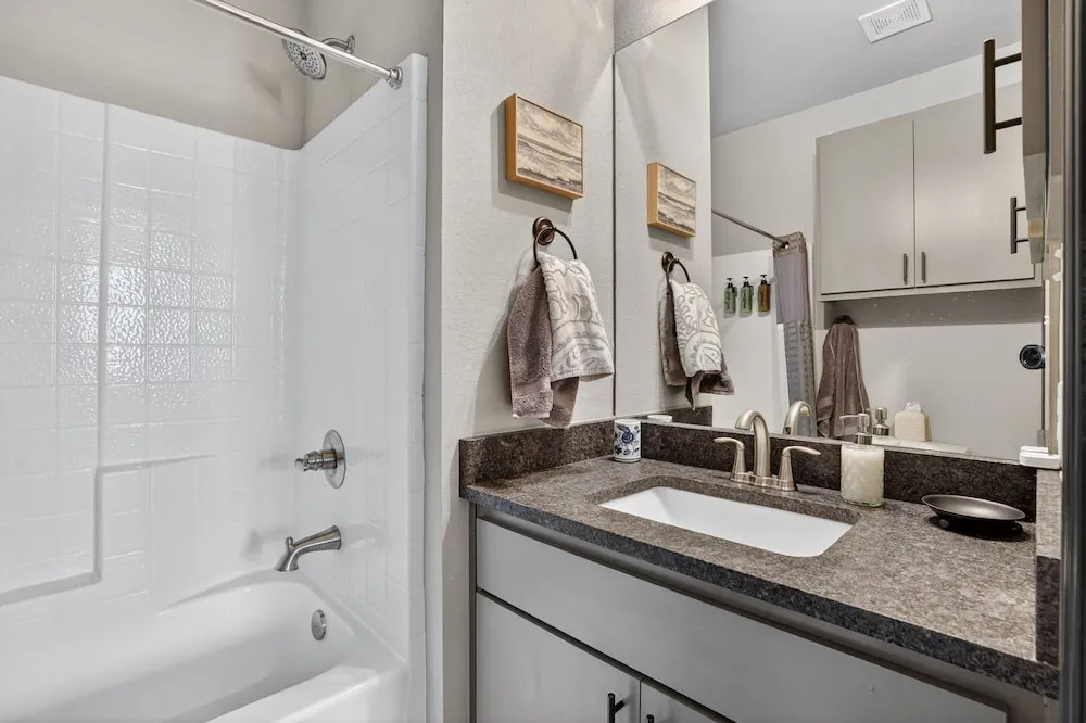 2br Condo In College Station