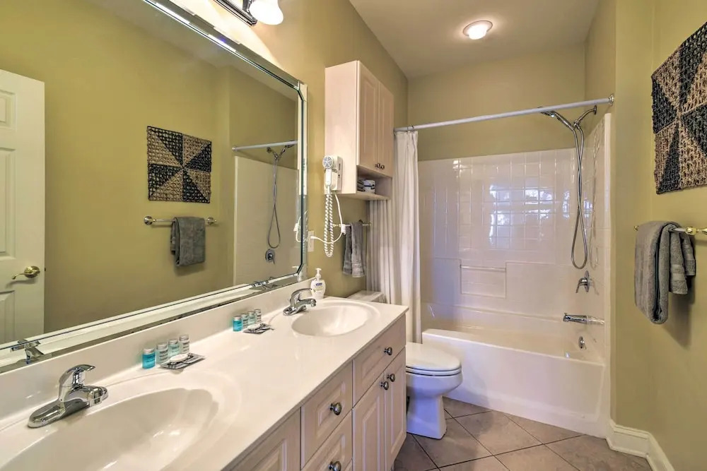 Access to 7 Pools: Myrtlewood Golf Condo!