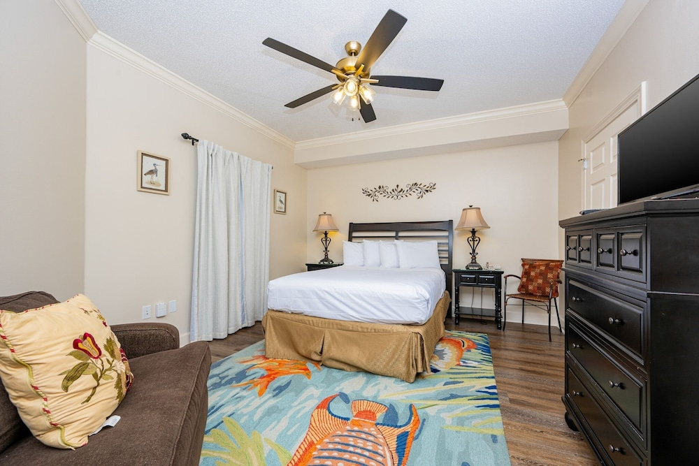 Phoenix On The Bay 1205 3 Bedroom Condo