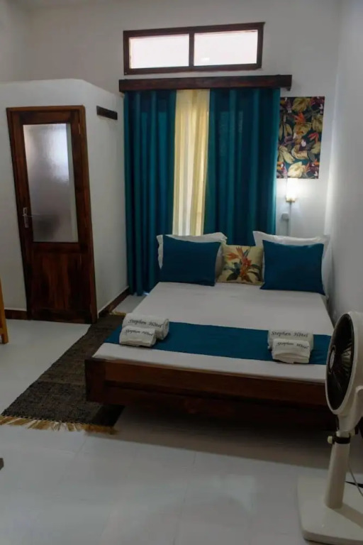 STEPHEN HOTEL