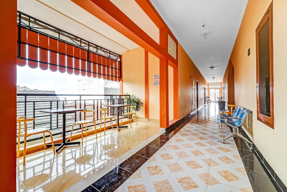 Hotel O near Ahmad Dahlan University formerly Endrayanti Inn