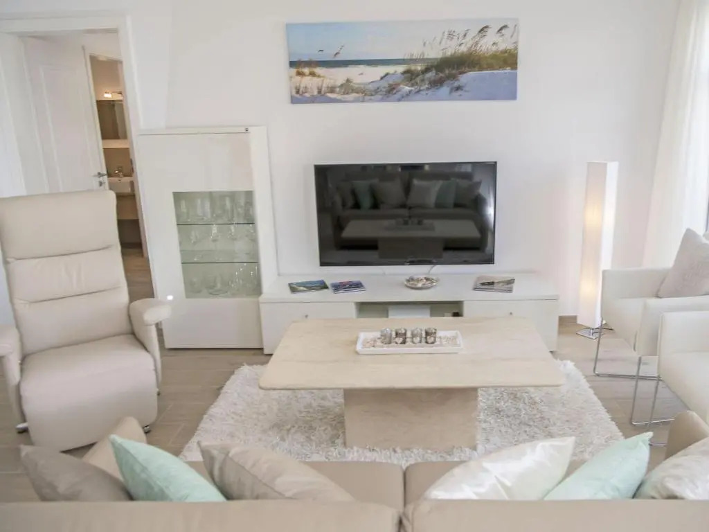 Villa Louisa in Sellin - WG 39 mit Balkon, strandnah