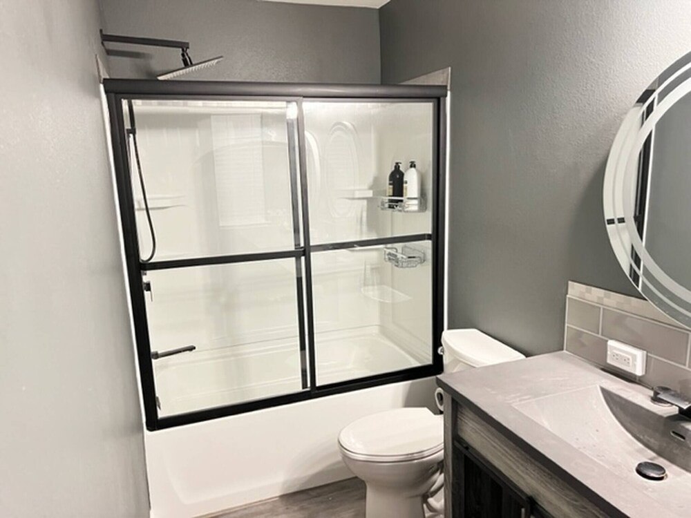 Tahoe Studio Spa With Hot Tub and Sauna