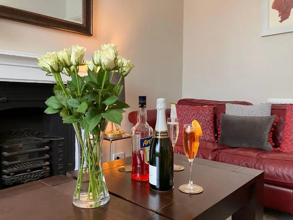 Elegant well appointed maisonette 105m2
