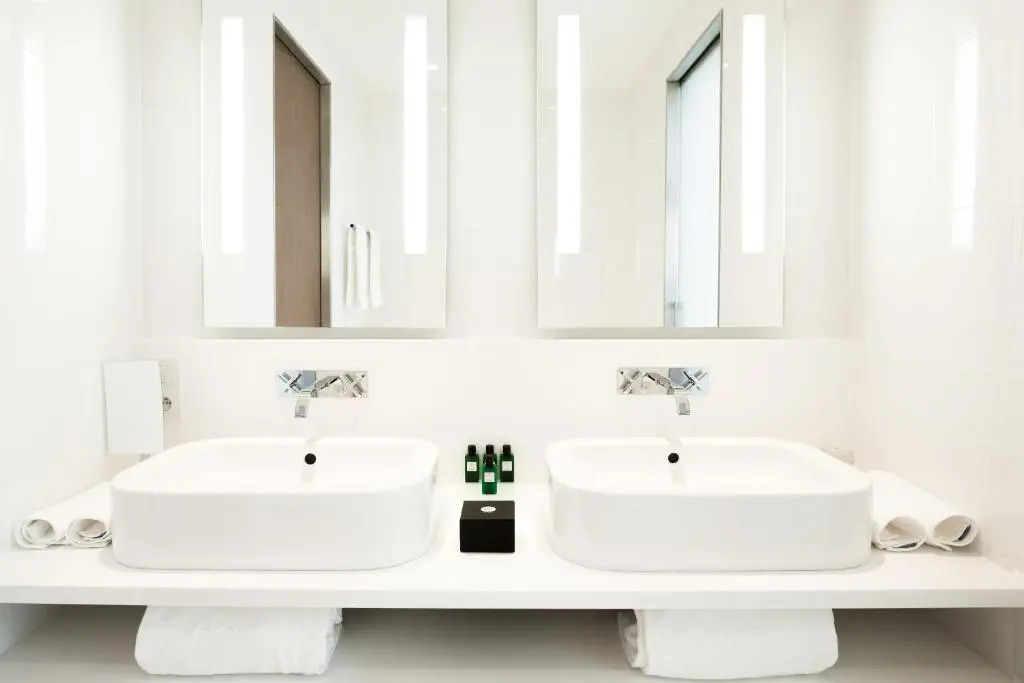 Hôtel C2