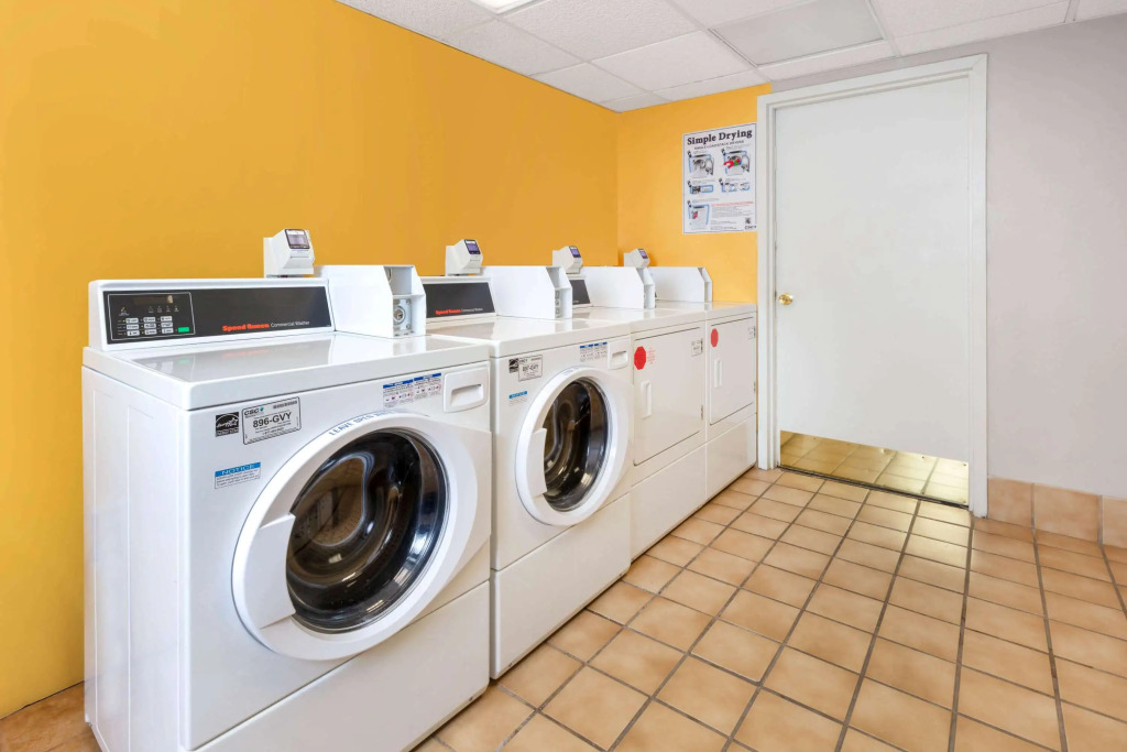 La Quinta by Wyndham Secaucus Meadowlands