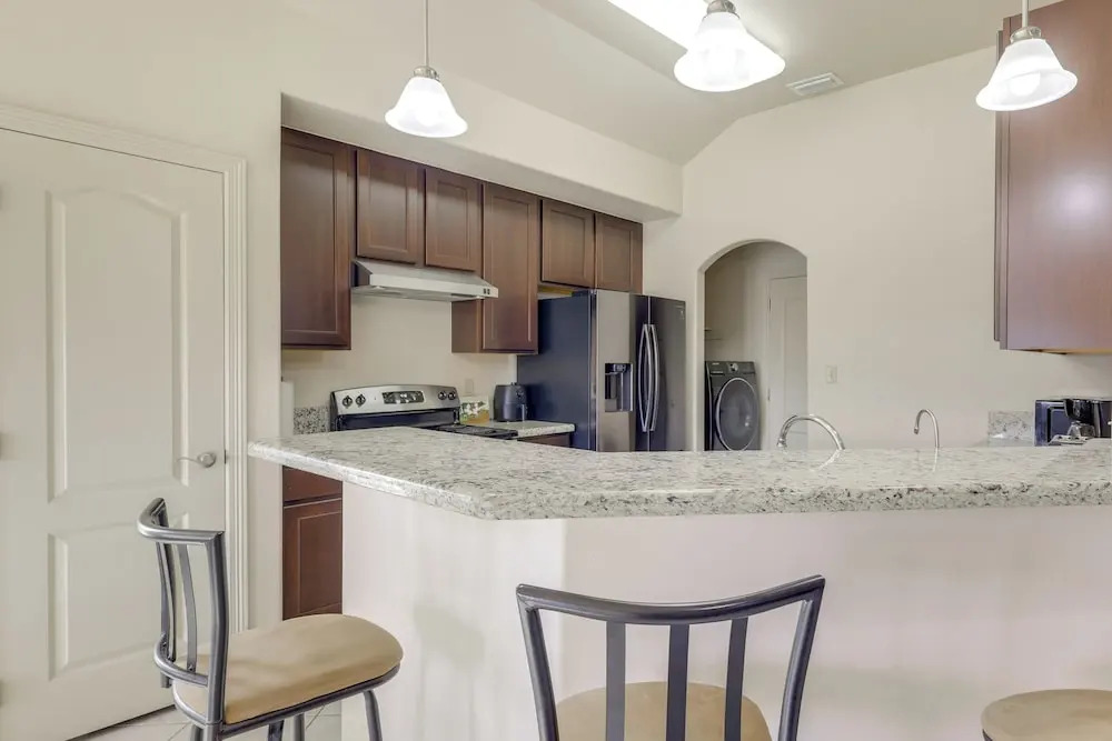 Easy Living in Brownsville! Home Near Med Center