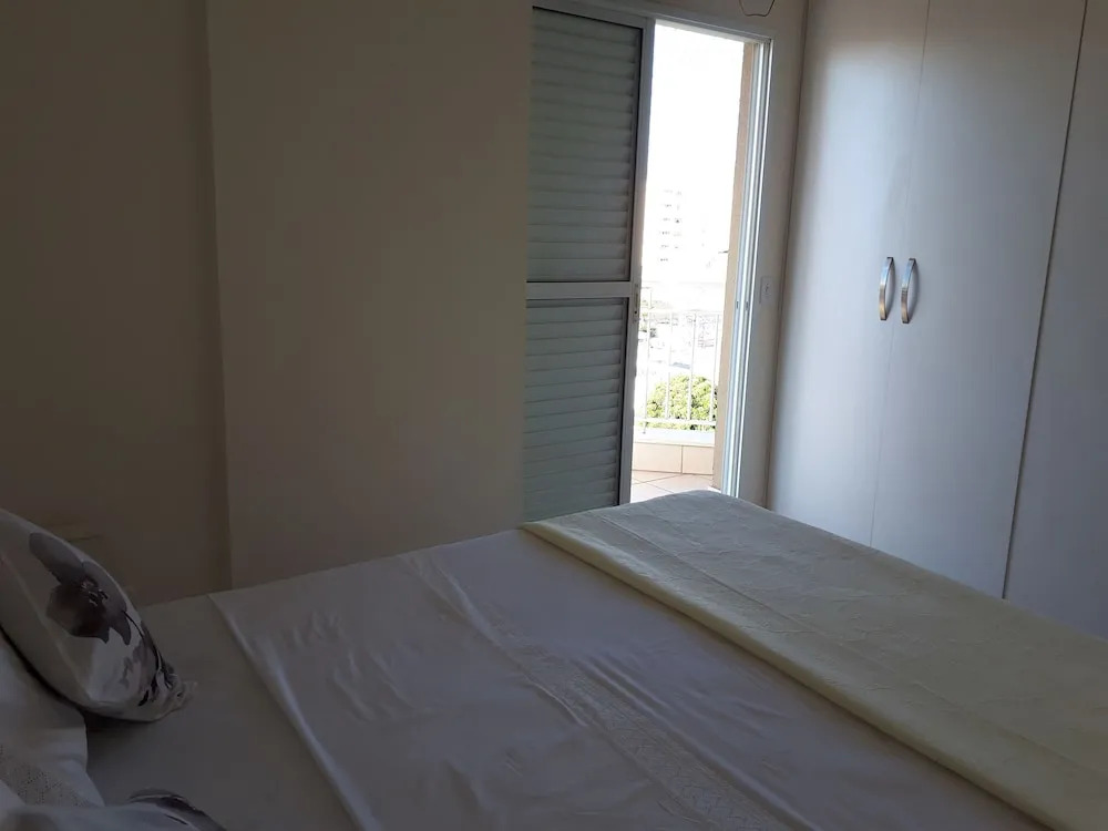 Apto com Ar Split Centro Local Imbatível