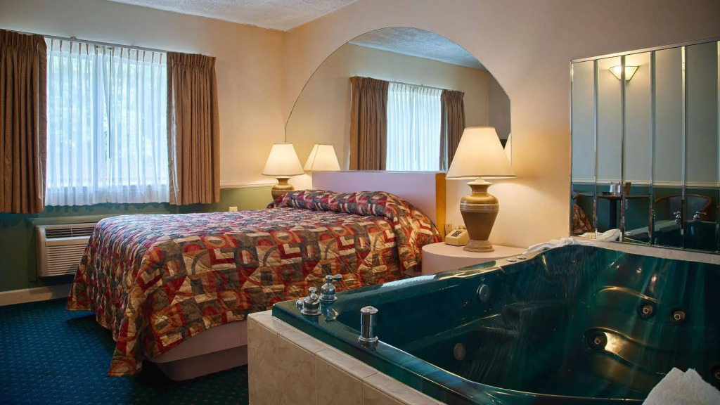 La Mirage Motor Inn