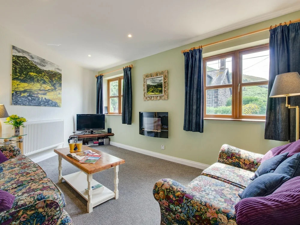 Luxurious Holiday Home in Abergwyngregyn in National Park