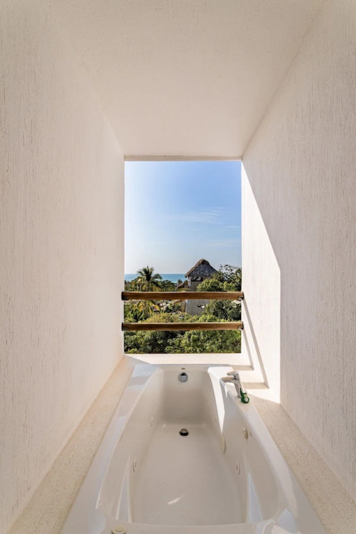 Punta Kai Hotel & Hostal
