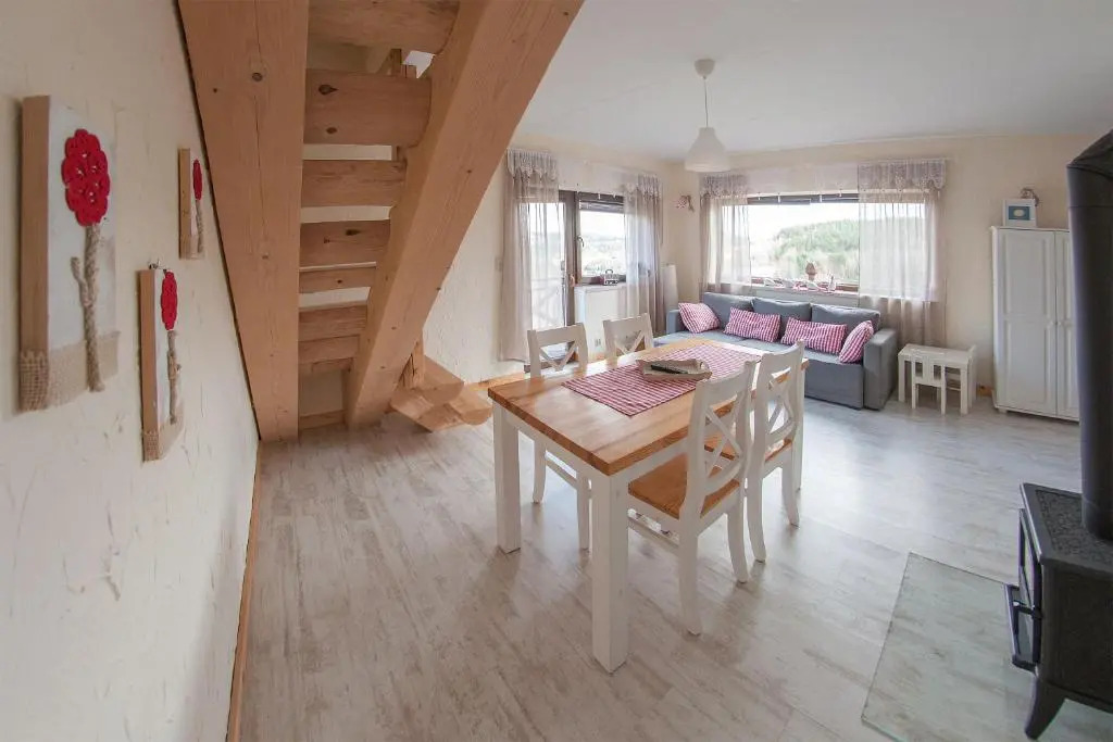 Chata w Bieszczadzie SPA apartamenty i domki z basenem Bieszczady
