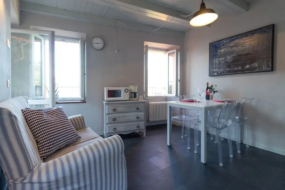 Mamma Ciccia Holiday Home - La Tour Orange Varenna