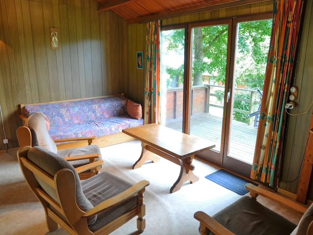 Bungalow in Belgium Near Green Hills