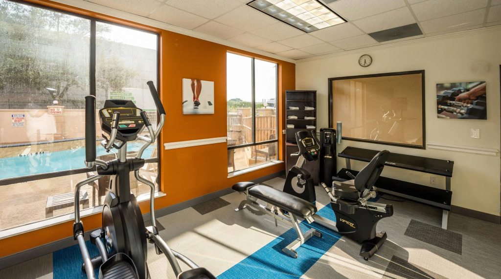 Comfort Suites Houston West at Clay Road