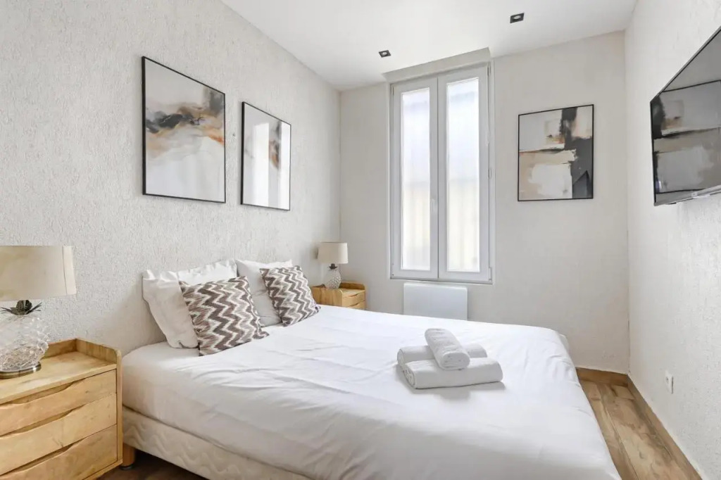 Home Suite Home Canal Saint Martin 2BR