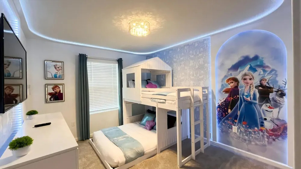 Solara Dreams 4BD Pool Home Next to Disney