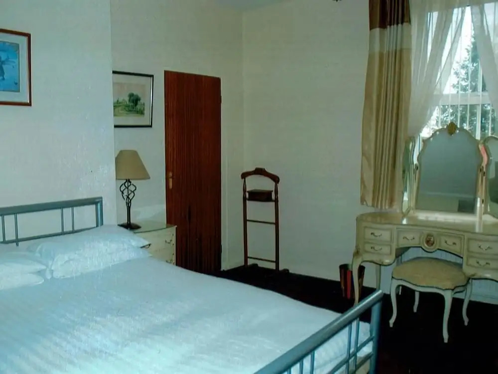 BlackbullA1lodge