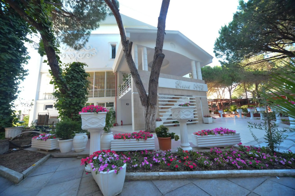 Hotel Elesio