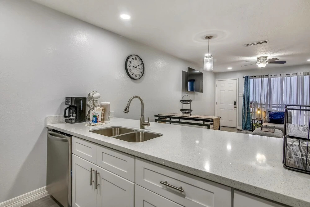 Captain's Cove 105