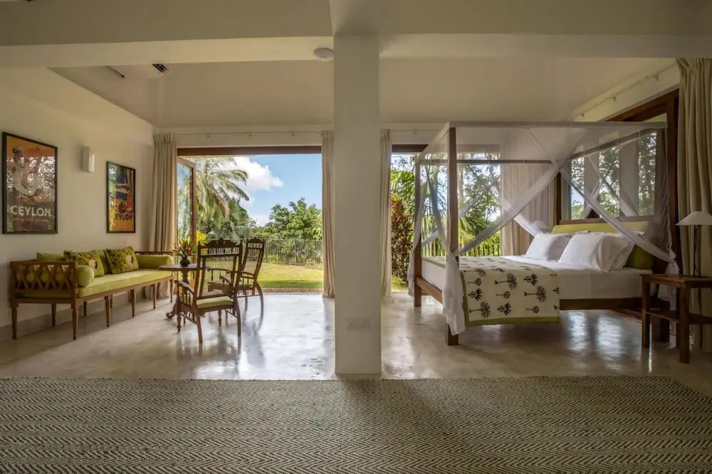 Luxurious 07 Bedroom Hilltop Villa With Private Gym