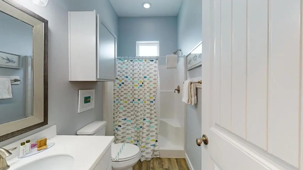 BC507 Beautiful Townhome, Heated Pool with Water Slide, Close to Beach