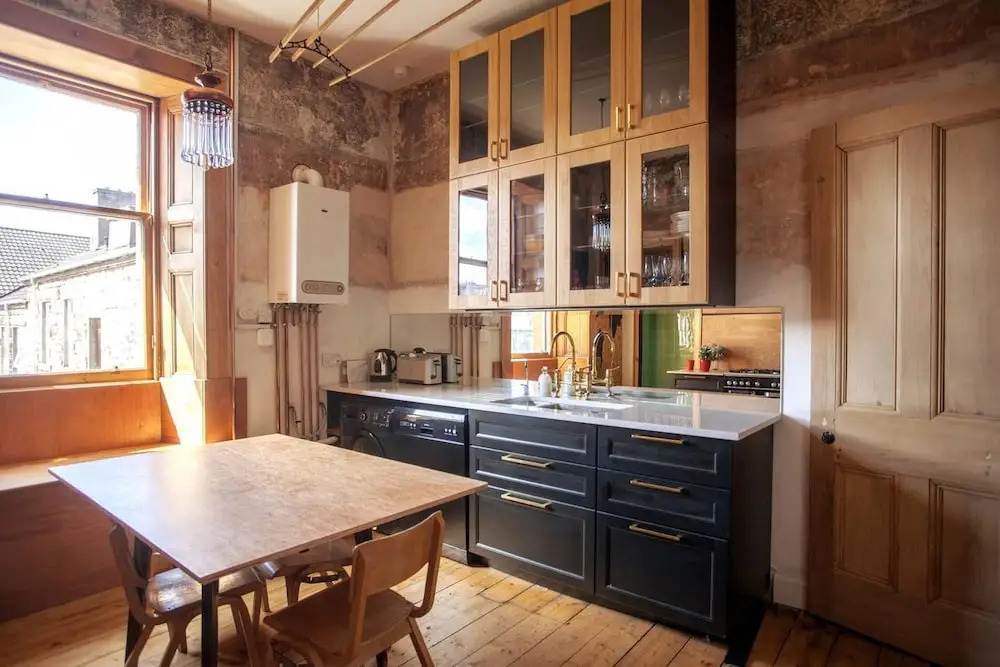 Lawrence Street Apartment