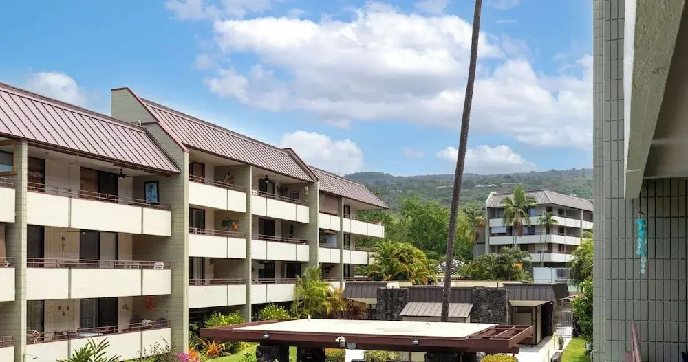 Oceanfront Condo 117 in Kailua-kona