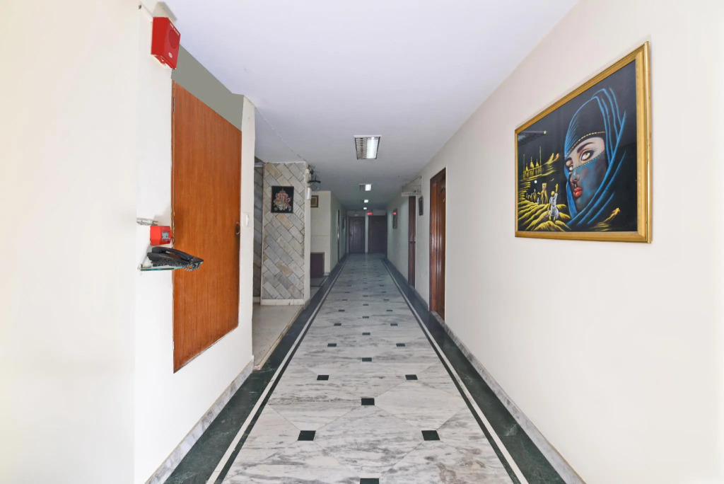 Trevon Inn Karol Bagh, New Delhi