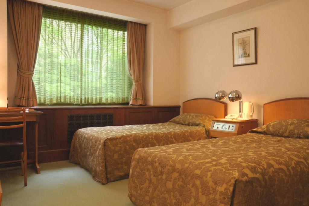 Hilltop Hotel