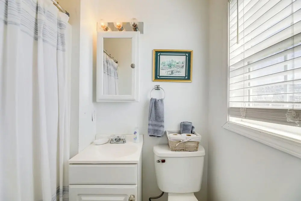Beachfront Emerald Isle Vacation Rental with Deck!
