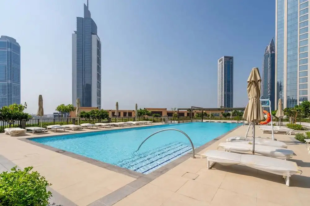 1 BR Apt Luxury at Burj Crown All Bills Included