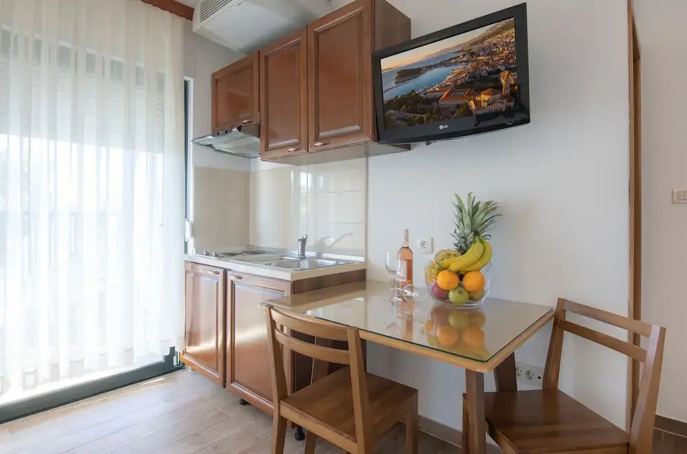 Makarska Beach Apartments Lucija