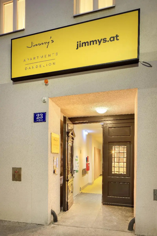 Jimmys Apartments Dandelion