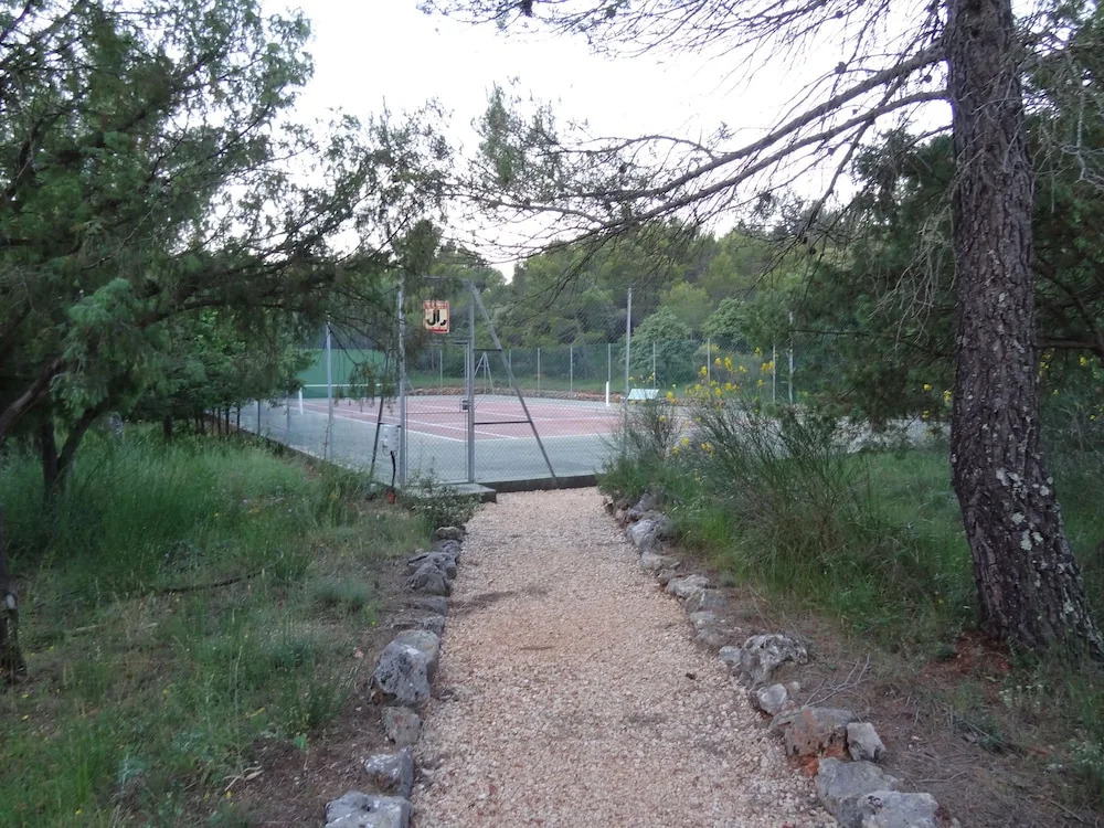 Les Bastides de lAuviduery