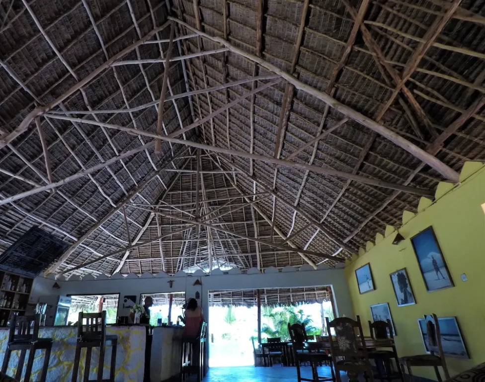 Queen of Sheba Beach Lodge