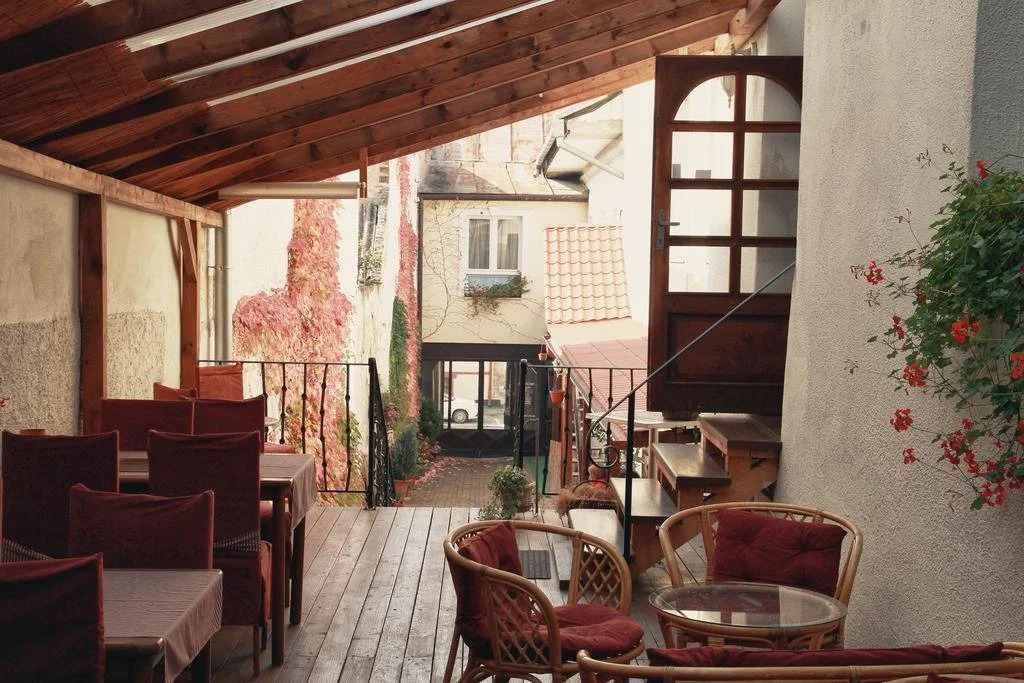 Antonio Old Town Residence