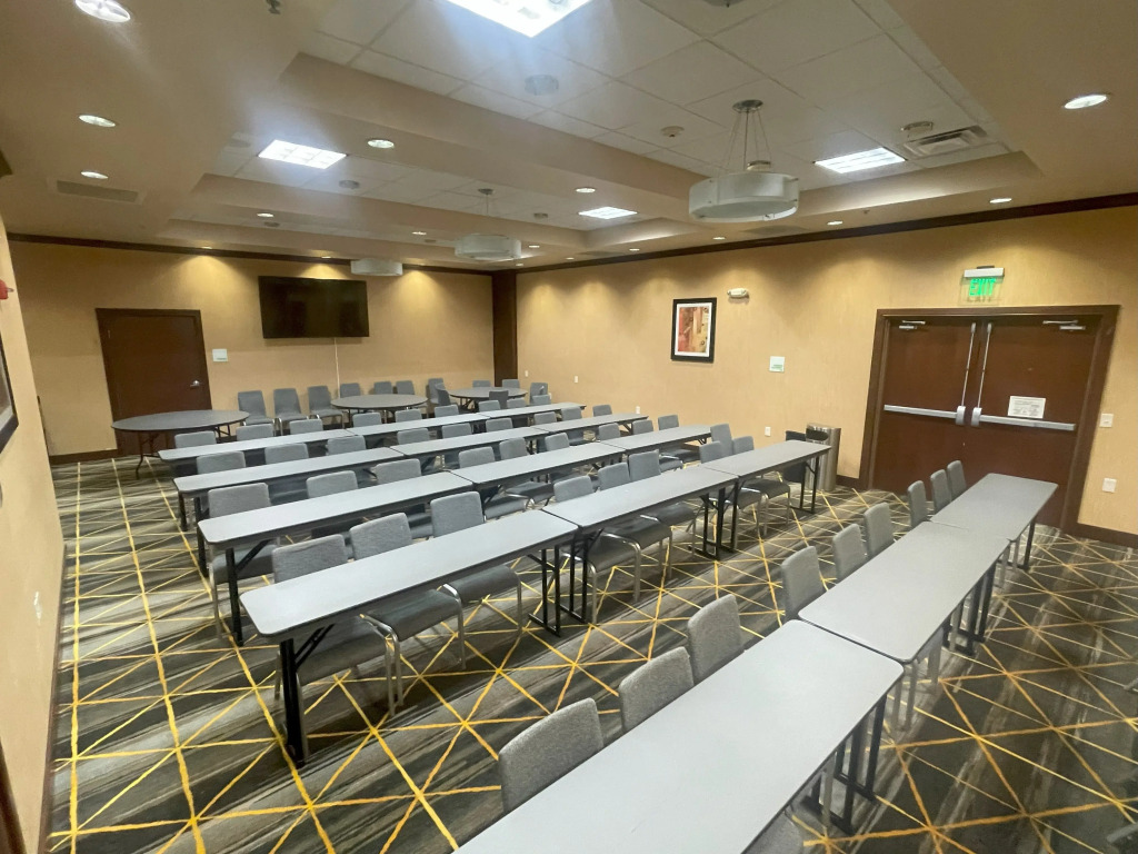 Holiday Inn Jackson NW - Airport Road by IHG