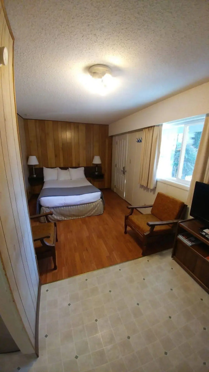 Cozy Court Motel