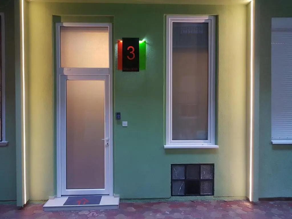 Small Home Budapest Szív 3