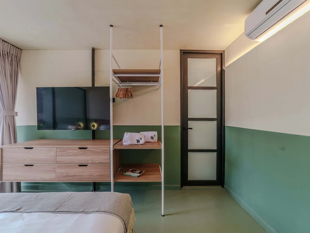 w Attractive 2BR w Balcony in Poblado