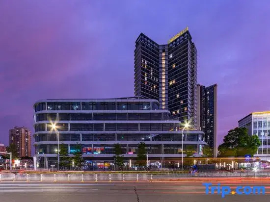 Huilan Light Luxury Apartment (Shenzhen Guanlan Avenue Qianxin Subway Station)