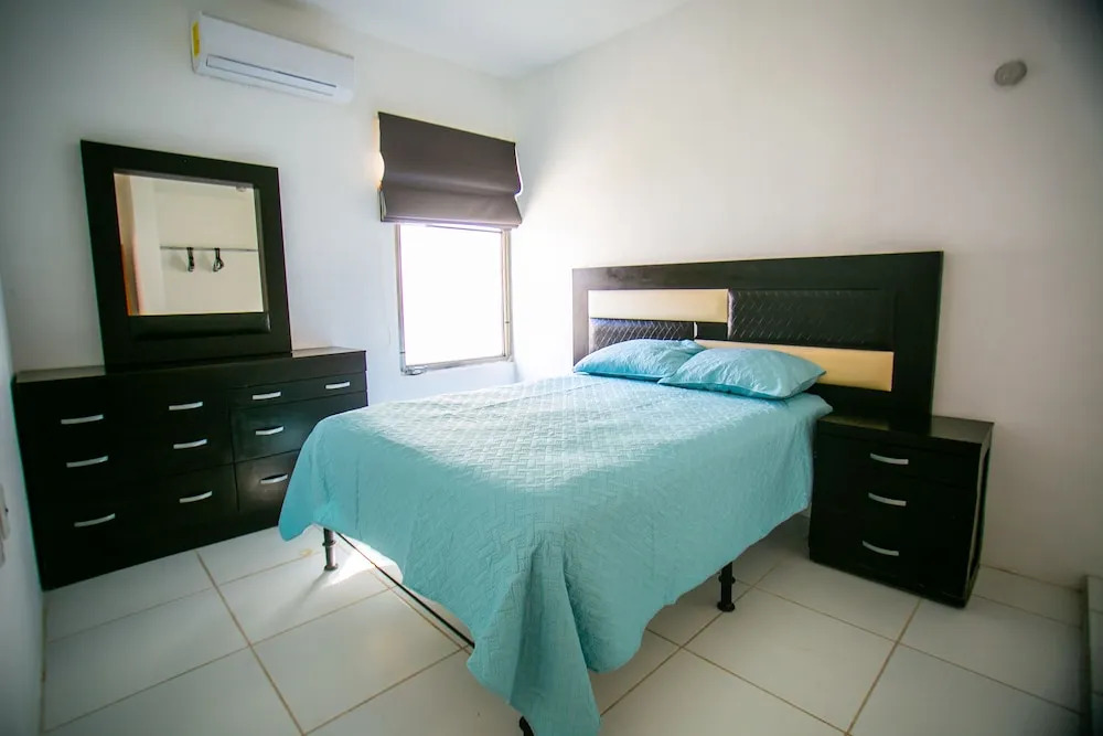 Casa moderna en segura Residencial Hacienda Chetumal