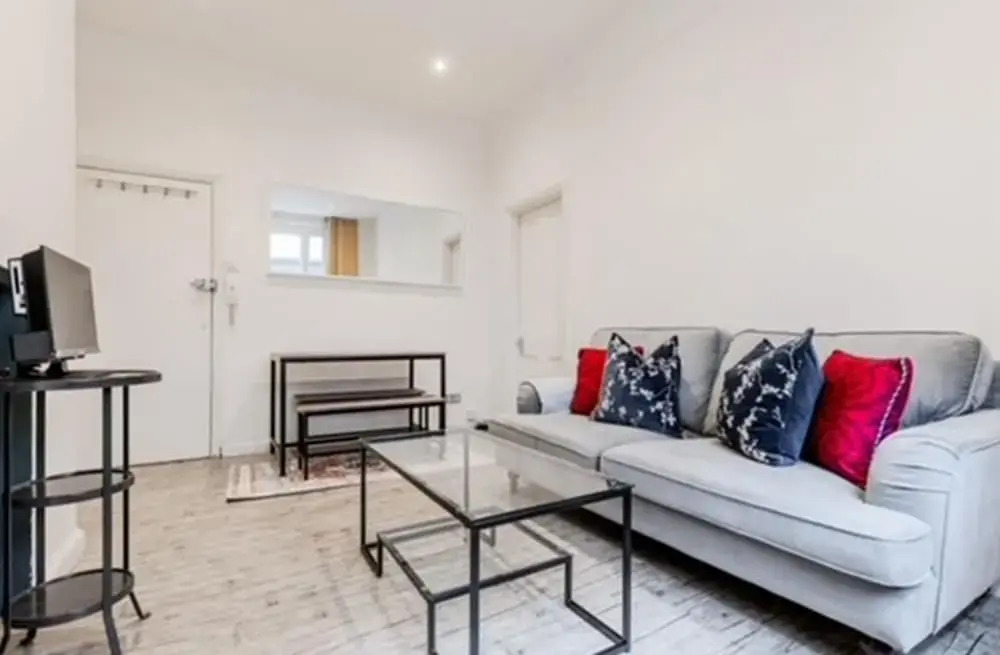 Central London 3-Bed Apartment near Oxford Street
