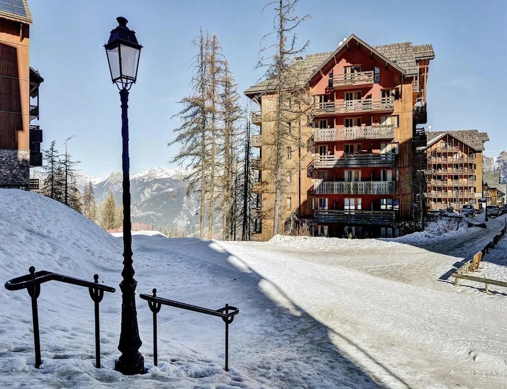 Family Alpine Stay in Risoul