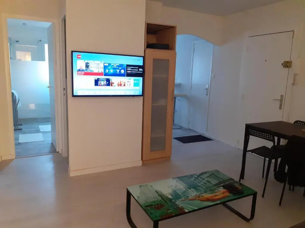 F4 au cœur de Toulon 3 nuits minimum Wifi et parking commun gratuit