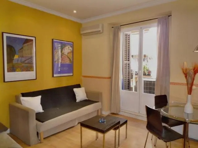 Foster Apartamentos Sol