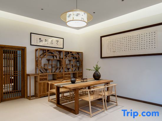 Moyun Yunxia Bieyuan Hot Spring Homestay (Moxi Ancient Town Branch)