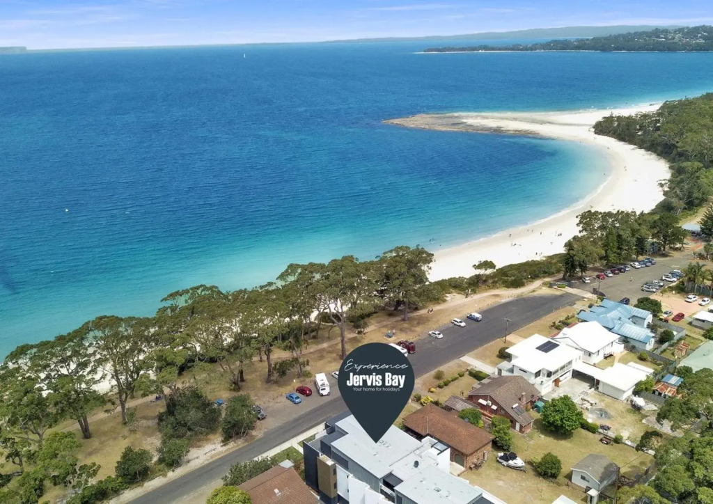 Across from Huskisson Beach Located in the Heart of Huskisson
